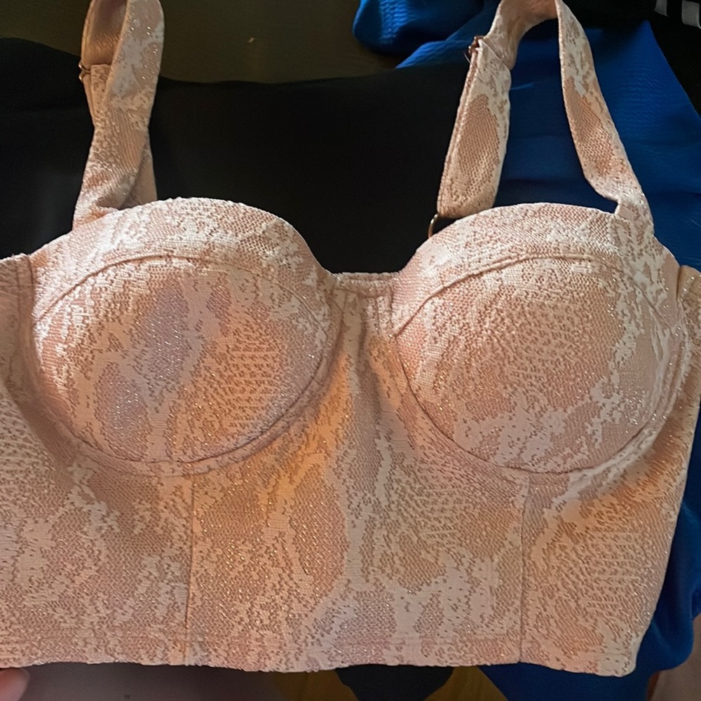 Super cute very Madonna